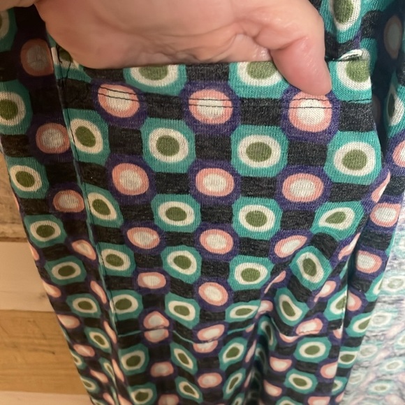 LuLaRoe size Medium Black with Multicolor Dots Patterned Lightweight Cardigan - Picture 3 of 6